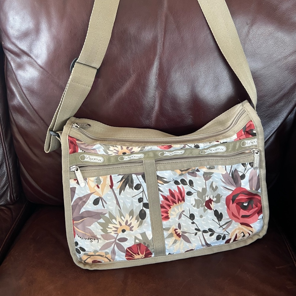 LeSportsac bag